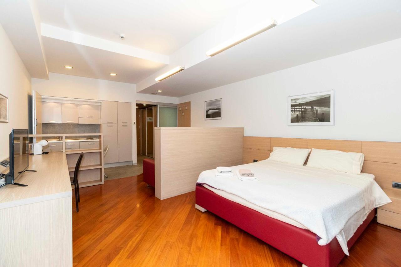 Loft 53 CON PARCHEGGIO PRIVATO IN STRUTTURA Torino Esterno foto