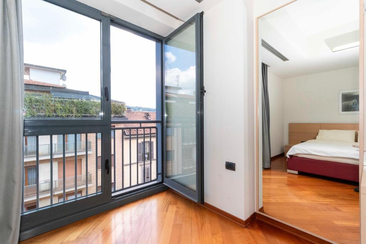 Loft 53 CON PARCHEGGIO PRIVATO IN STRUTTURA Torino Esterno foto
